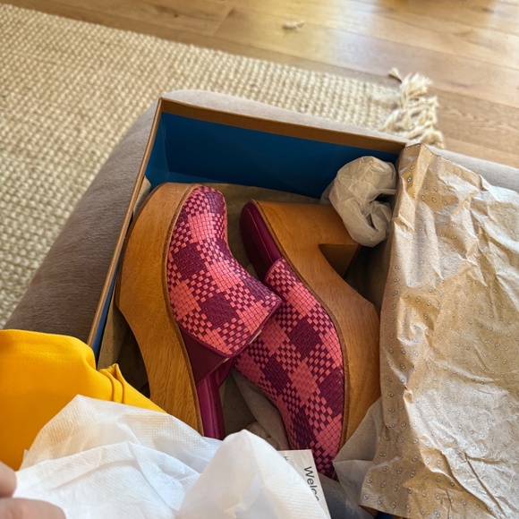 Charlotte Stone Marlo Clog - Picture 4 of 5